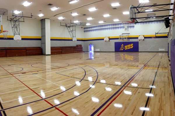 扎蘭屯運(yùn)動(dòng)木地板施工